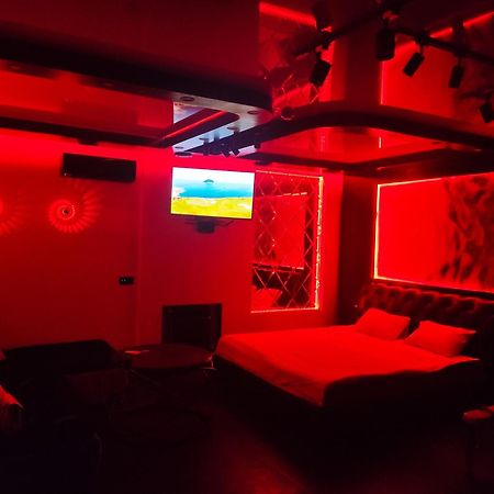 "Dream Room" Тематические Апартаменты Харьков! Цоколь! Extérieur photo